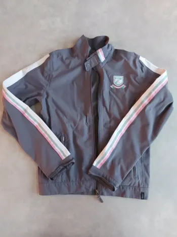 Lot veste légère et doudoune légère sans manches
