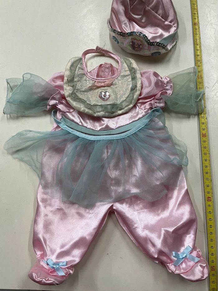 Tenue de princesse pour poupon