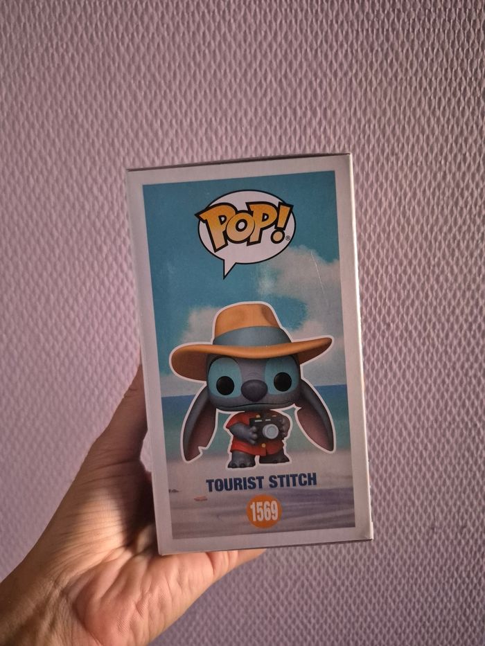 Funko pop Disney tourist stitch 1569 - photo numéro 2
