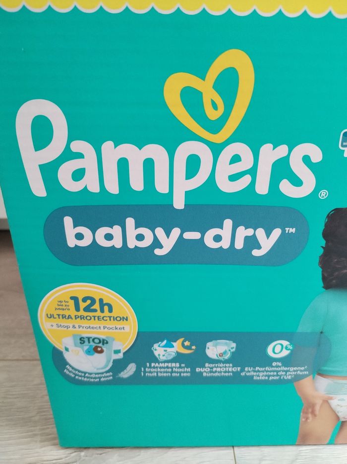 Couche pampers Baby Dry - photo numéro 2