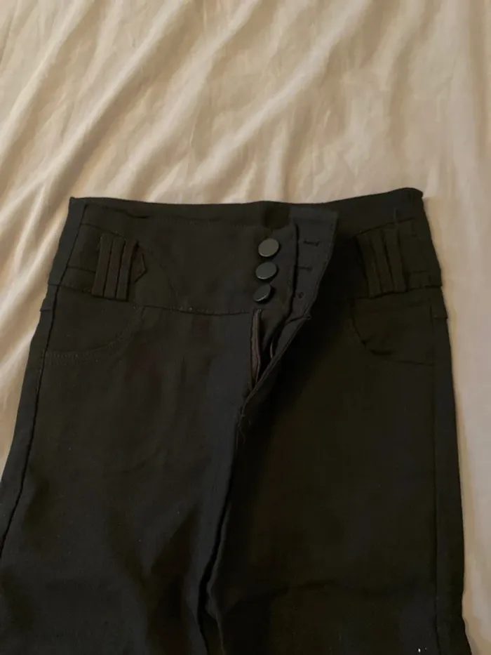 Pantalon noir - photo numéro 2
