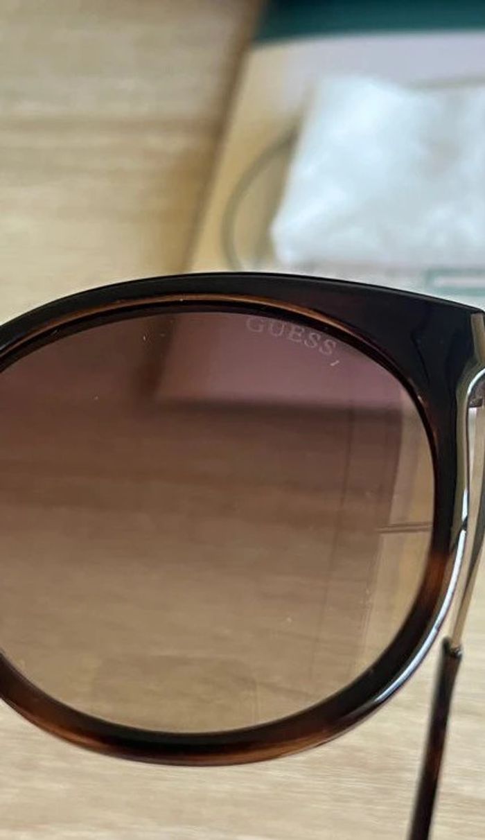 Lunettes de soleil Guess - photo numéro 14