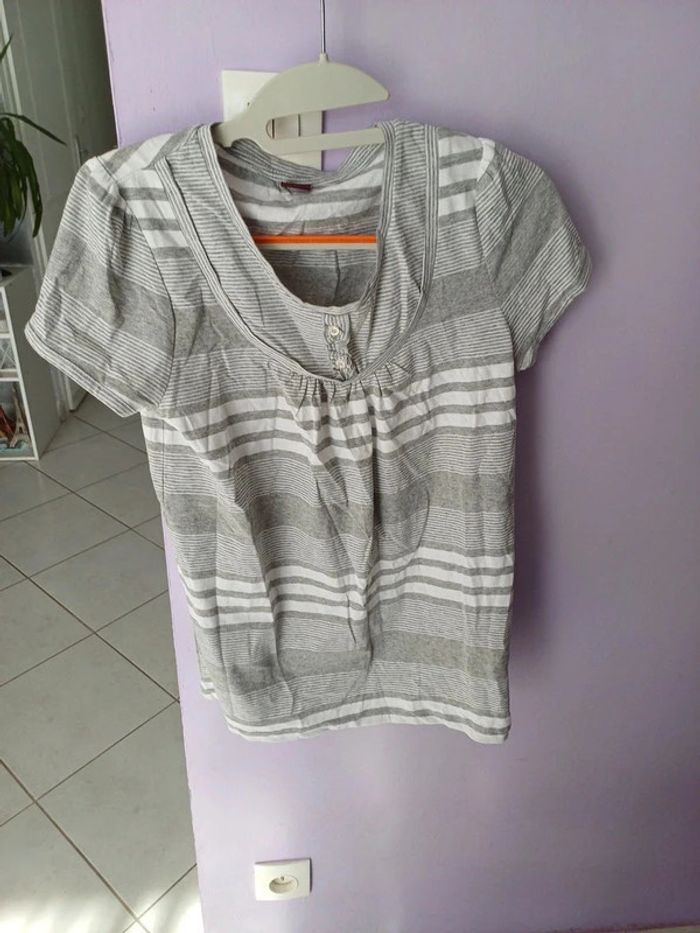 T-shirt femme taille 38-40 - photo numéro 2