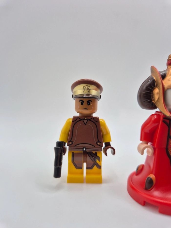 Figurines type lego La Reine Amidala + 2 gardes de Naboo star wars - photo numéro 3