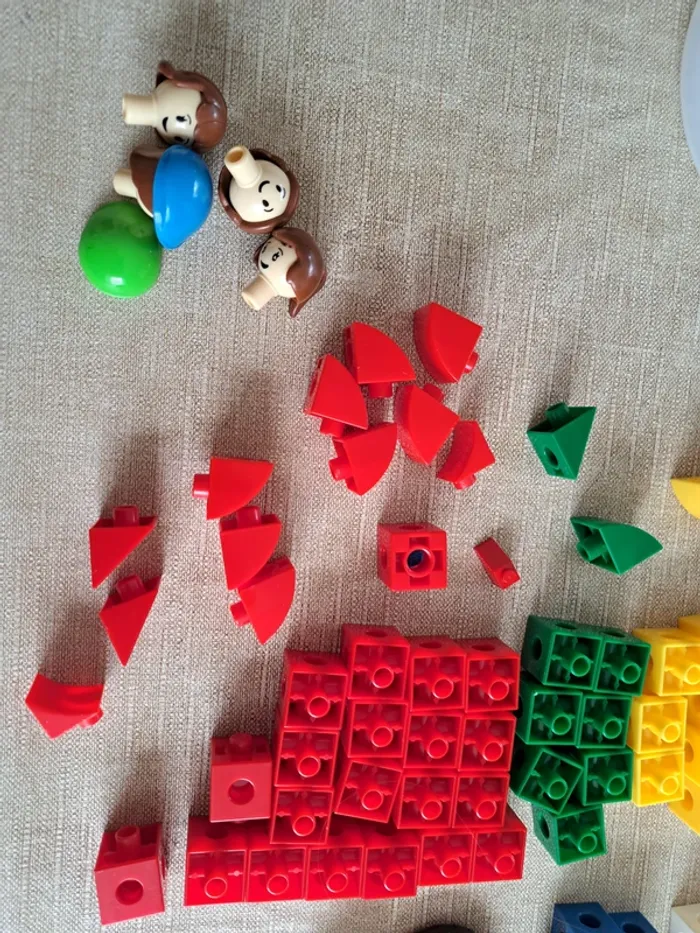 lot de mini cube de Buki, en très bon état. vous achetez tout ce que vous voyez sur les photos. - photo numéro 3