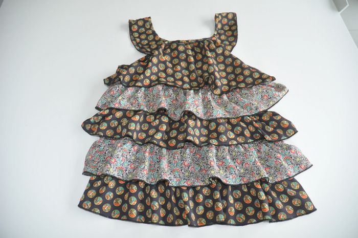 Belle tunique à volants 11/12 ans - photo numéro 3