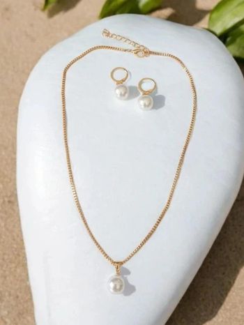 Magnifique parure collier et boucles d'oreilles, perles blanches nacrées, neuf
