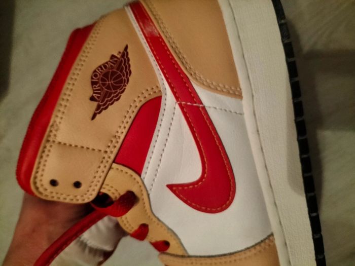 Baskets montantes Jordan Nike pointure 39 en très bon état - photo numéro 15