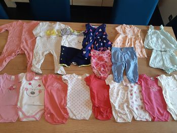 Lot vêtements été fille 9 mois