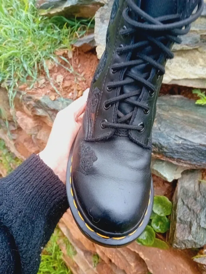 Dr. Martens vonda roses brodées noires 36 - photo numéro 3