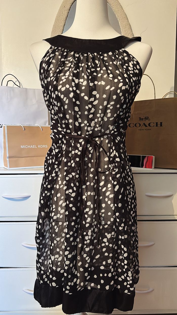 Robe noire transparente tachetée Made In Italy T40