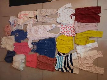 Lot de 22 vêtements 3-6 mois fille
