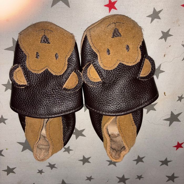 Chaussons  en cuir