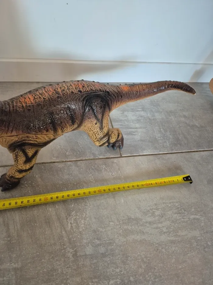 Grande figurine dinosaure Tricératops 🦖 - photo numéro 6