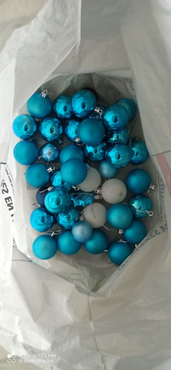 Boules de noel bleues