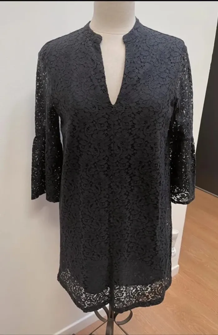 Superbe robe noire en dentelle fluide neuve Monoprix 🌸 S 36