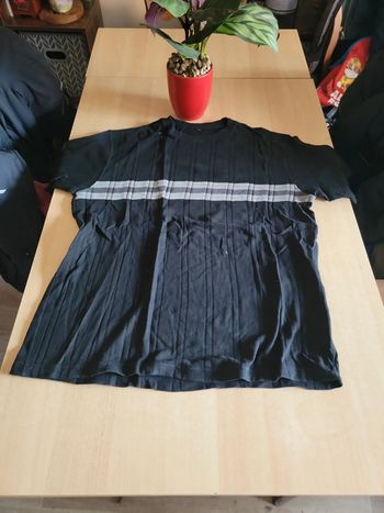 Tee shirt manches courtes