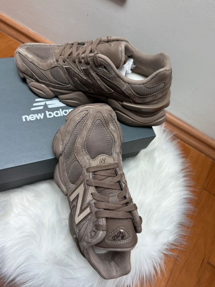 New balance 9060 marron sable 41.5 neuf - photo numéro 3