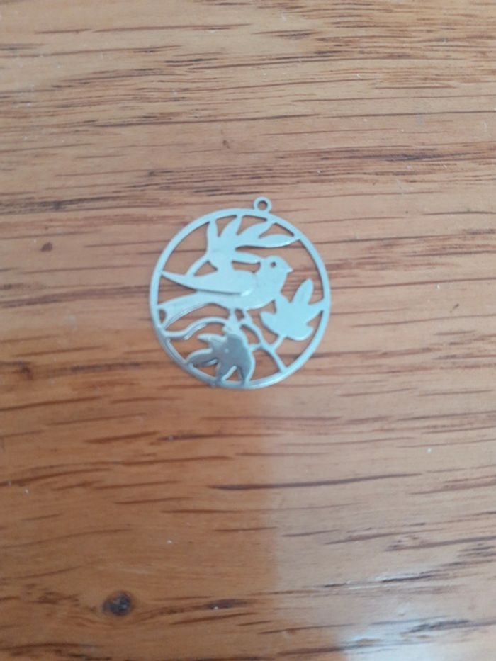 Magnifique pendentif rond très fin - photo numéro 9