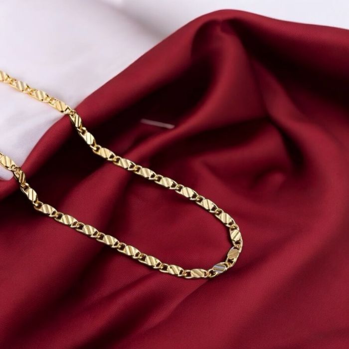 Collier e en or - photo numéro 3