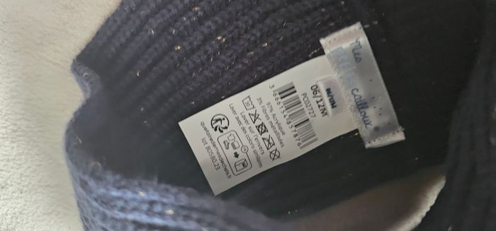 Lot bonnet snood et moufles neuf - photo numéro 5