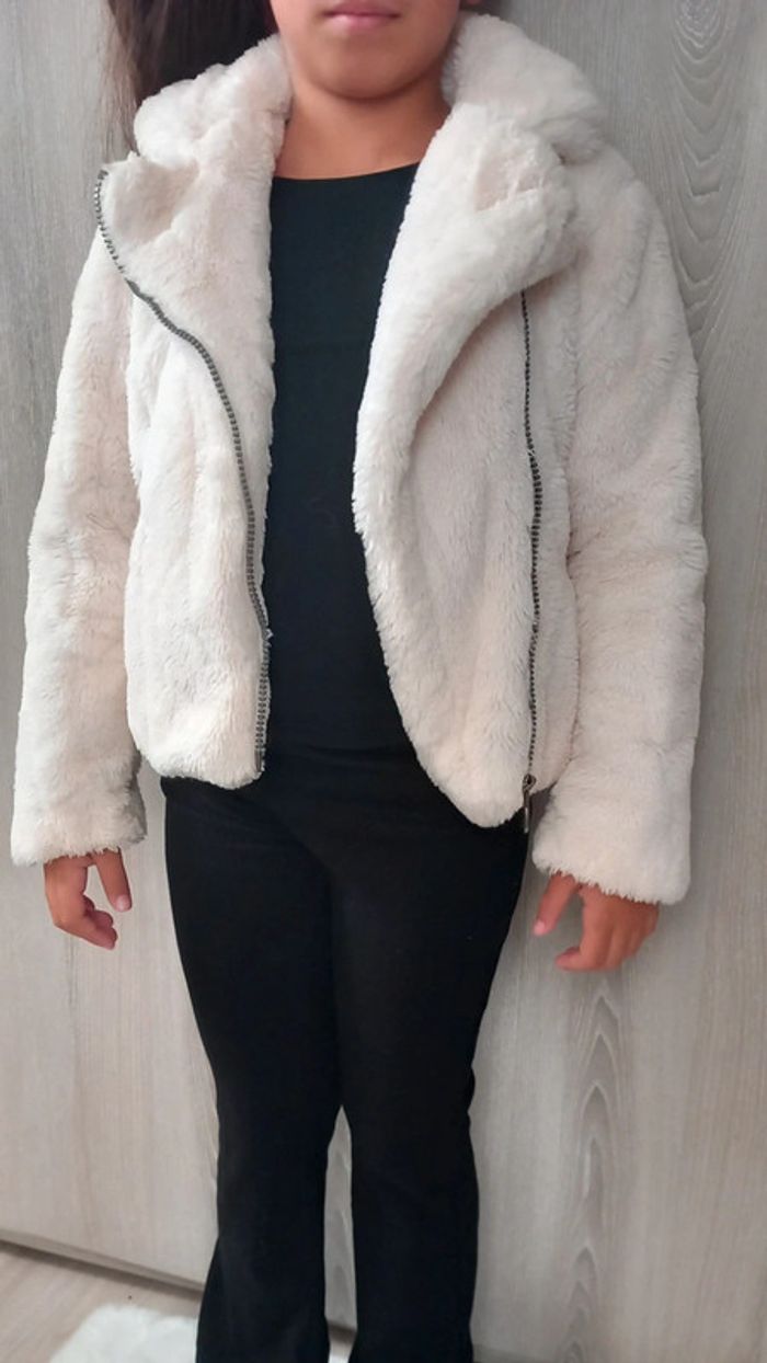 Veste fourrure 8ans - photo numéro 2
