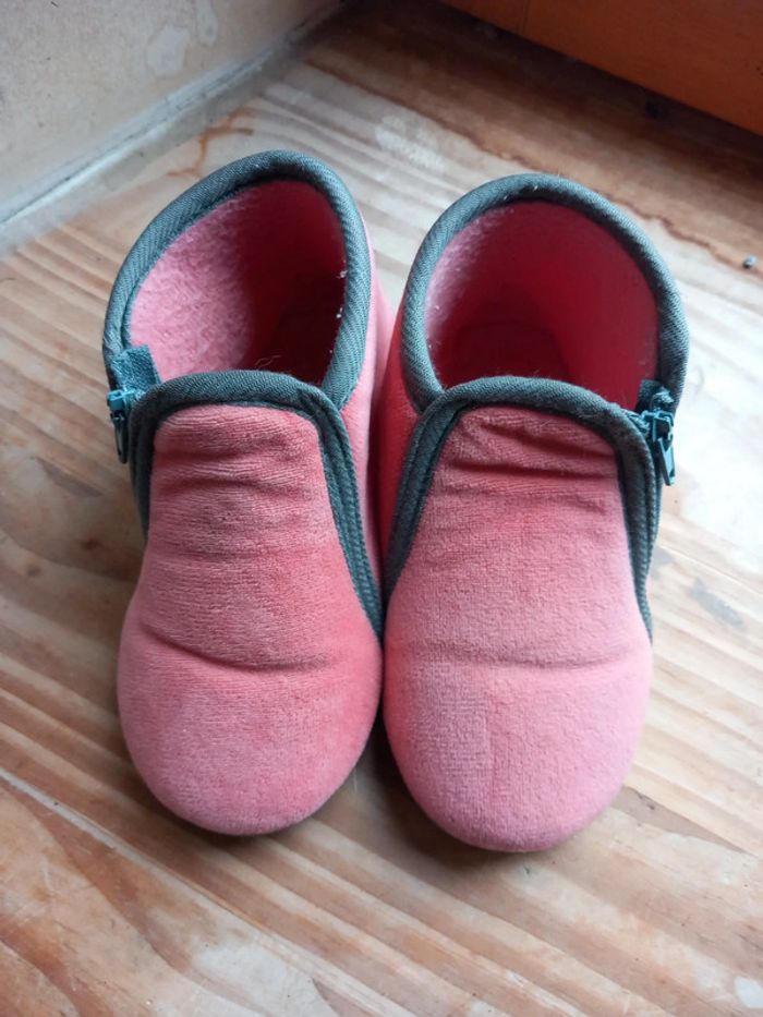 Chaussures fille pointure 25 - photo numéro 2