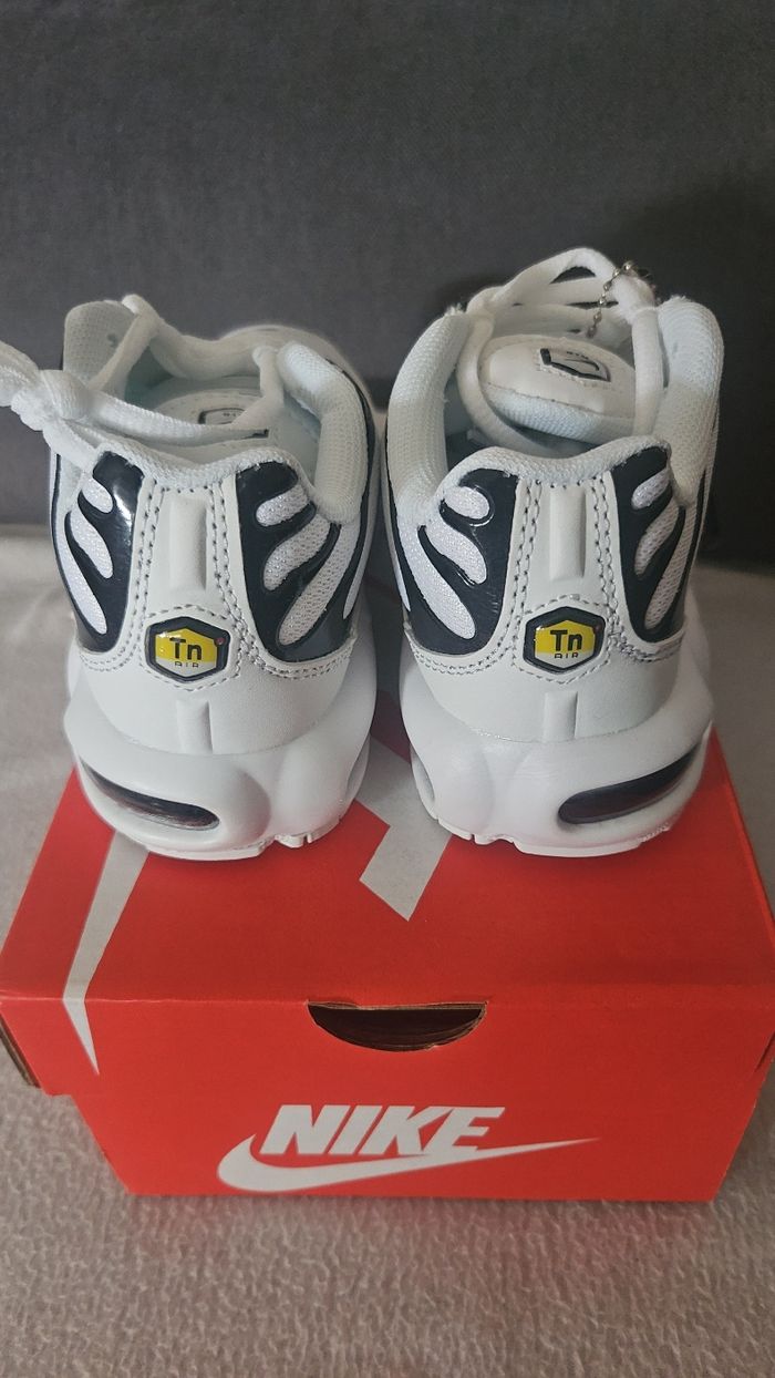 Basket nike tn neuf - photo numéro 3