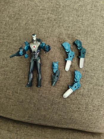 Figurine #5