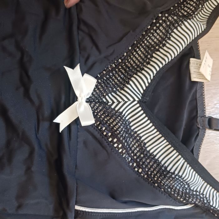 Jolie noisette noire et blanche - photo numéro 2