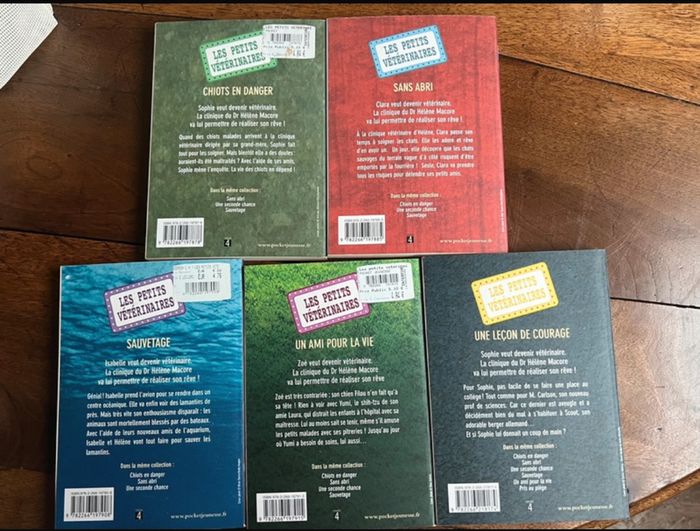 Lot 5 livres adolescents les petits vétérinaires - photo numéro 2