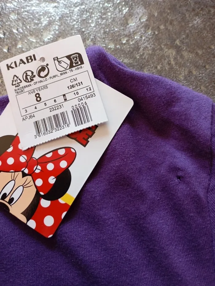Disney t-shirt Minnie neuf taille 8 ans - photo numéro 3