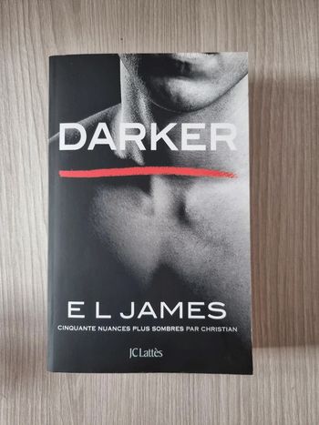 Livre Darker - E.L. James