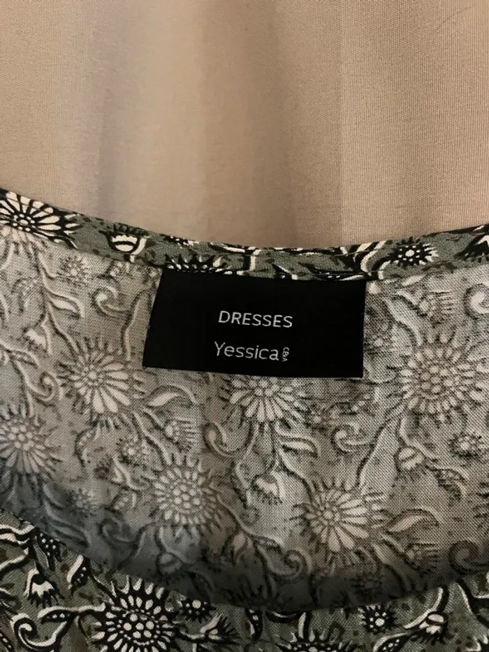 Robe d’été femme - photo numéro 3