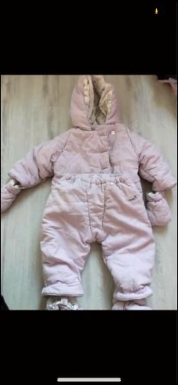Combinaison 12 mois neuf