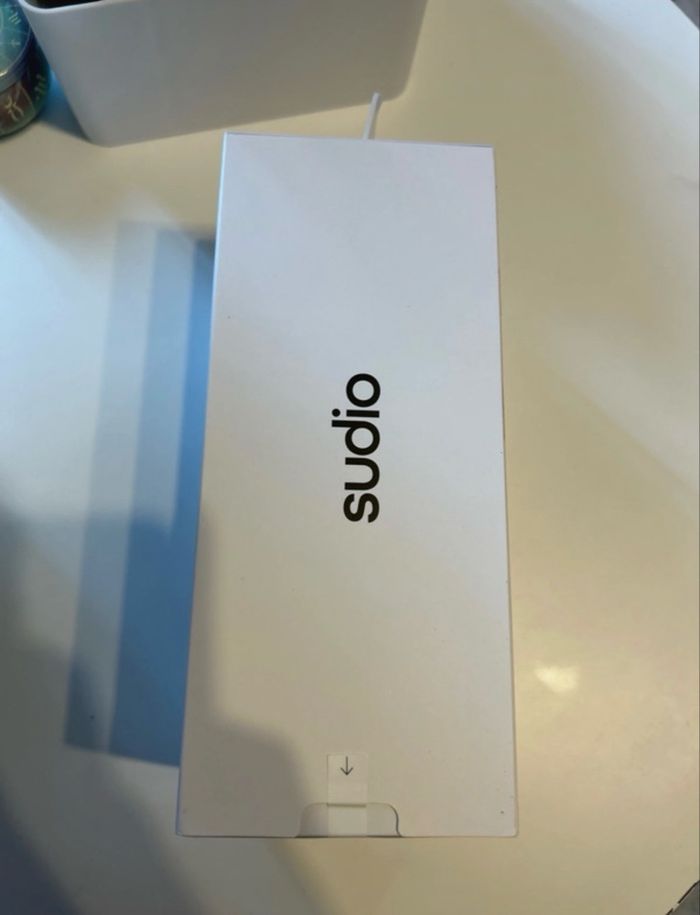 Enceinte Studio F4 / Neuve - photo numéro 2