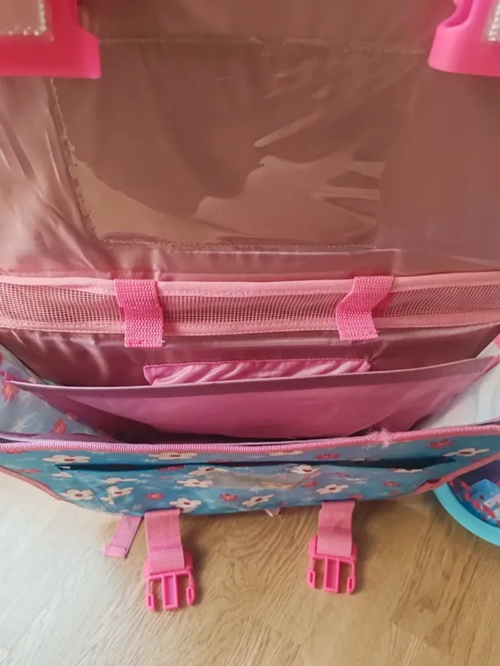 Cartable et accessoires la reine des neiges - photo numéro 2