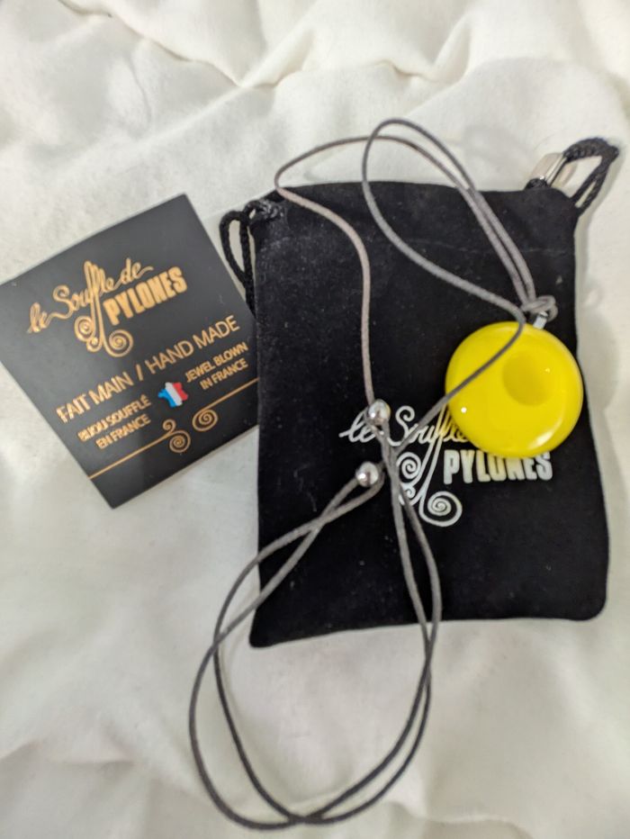 Collier Pylônes neuf