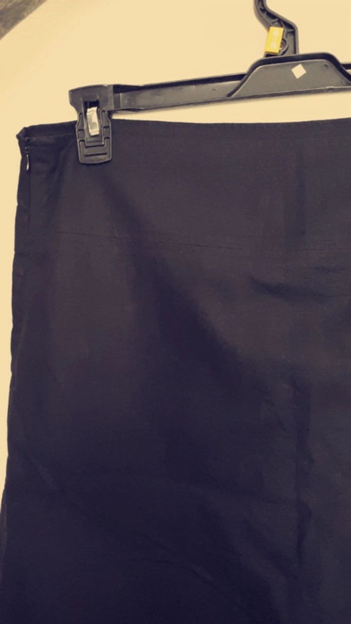 Jupe noir T46 à fermeture - photo numéro 4