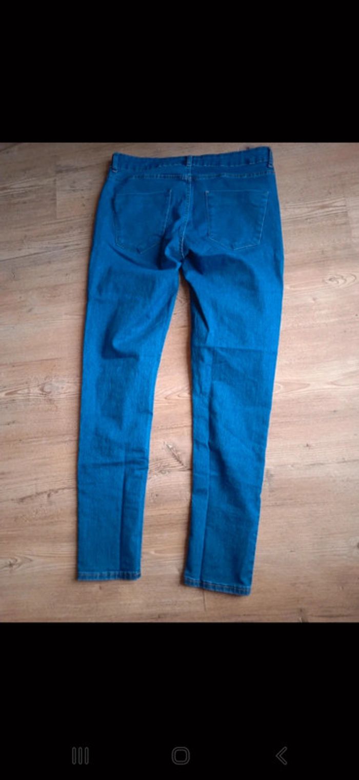 Jean skinny kiabi comme neuf - photo numéro 2