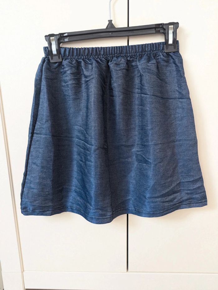 Mini jupe taille S 36 neuve bleu brillant