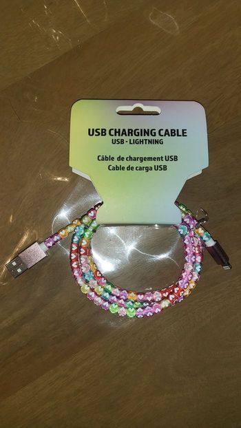 Câble de chargement rose