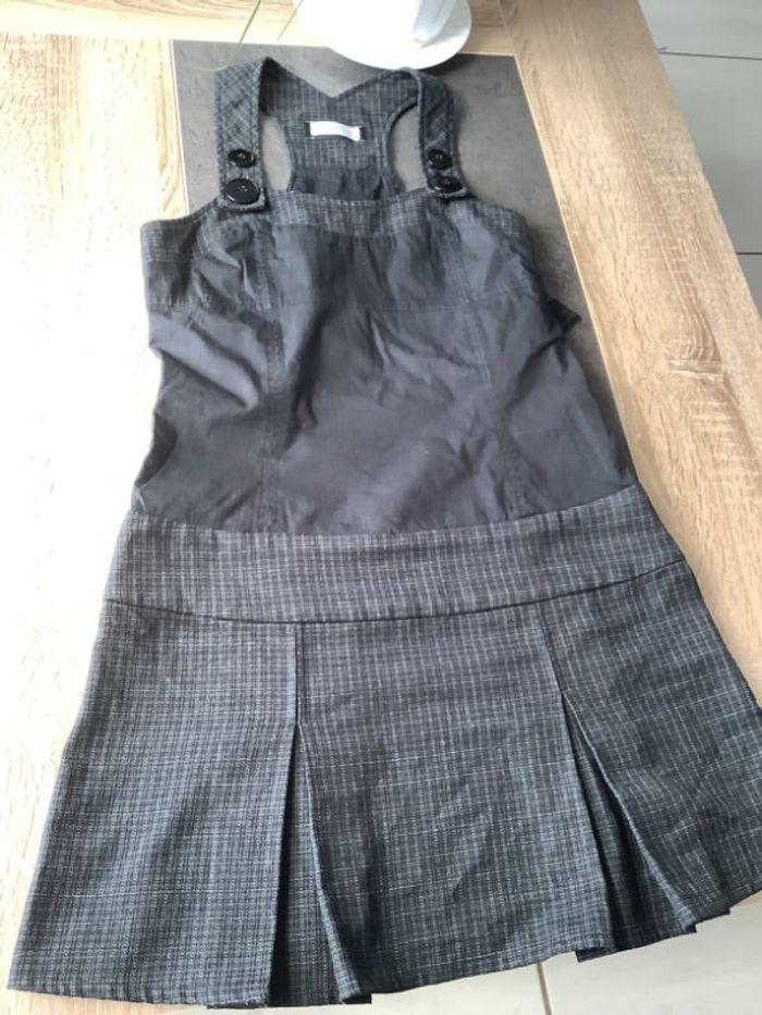 Robe taille 38 longueur 83 cm aisselles à aisselles 36 cm