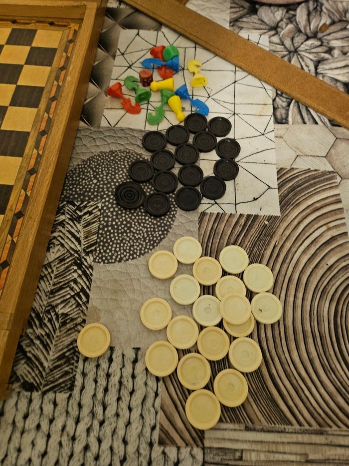 Jeu de petits  chevaux et dames vintage - photo numéro 4