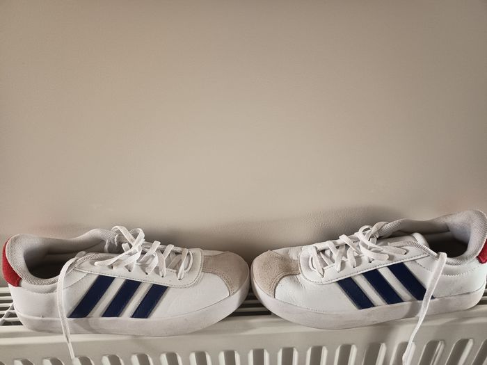 Basket adidas - photo numéro 3