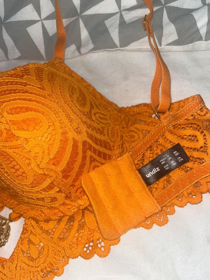 Soutien gorge orange très joli - photo numéro 7