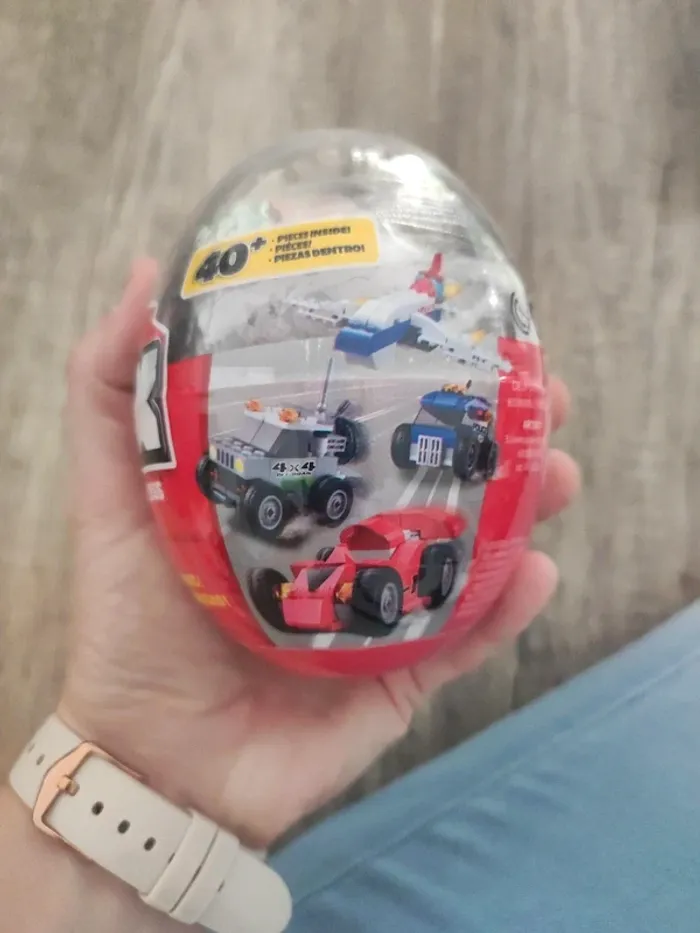Oeuf surprise avec construction mystère - photo numéro 2