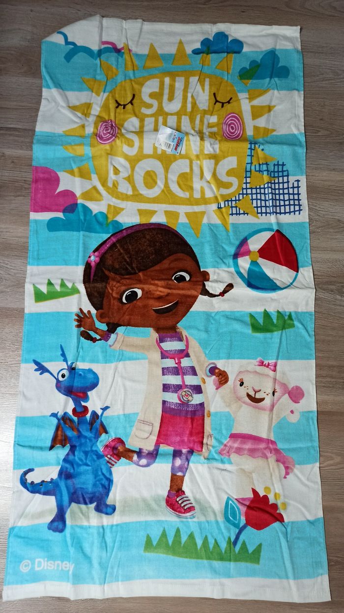 Lot de serviettes enfants docteur la peluche Disney - photo numéro 3