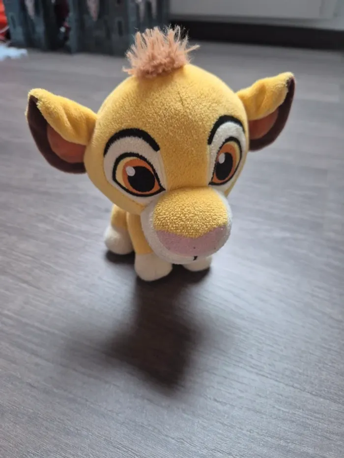 Magnifique peluche Simba Disney