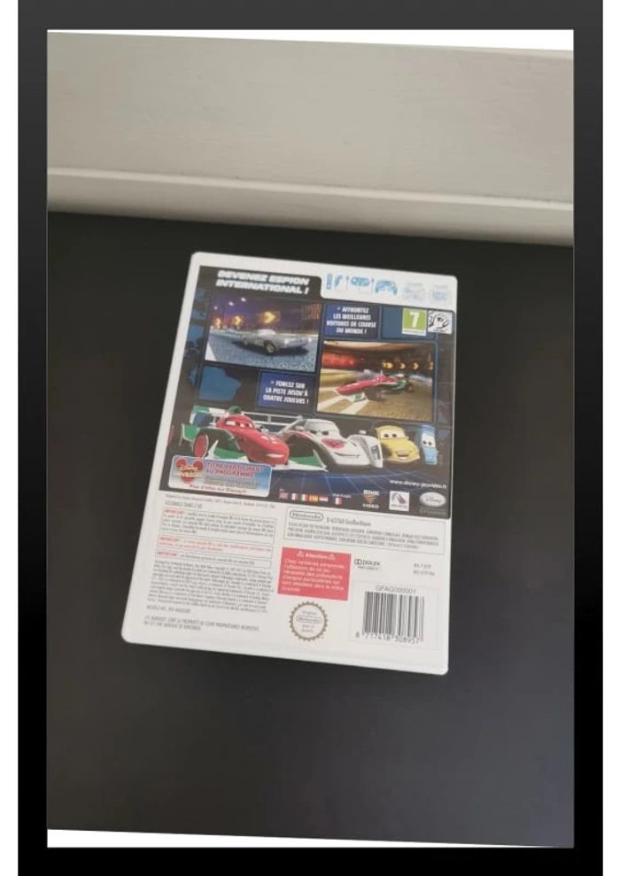Jeu de WII "Cars 2" - photo numéro 2